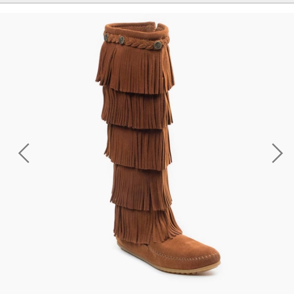 Minnetonka 5 layer fringe boots